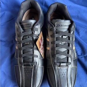 Skechers Men's Black and Tan Sneakers